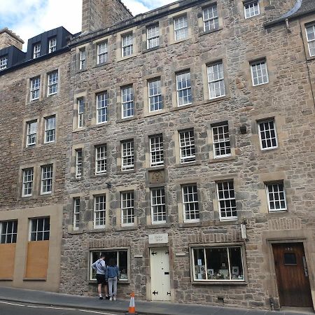 Apartamento Canongate - Spacious And Historic 2 Bed Flat On Royal Mile Edimburgo Exterior foto